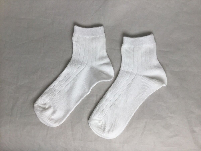 カラー太リブソックス（ホワイト、かかと直角、吸水速乾、消臭）