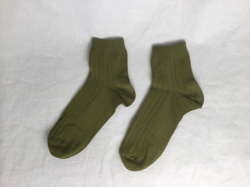 カラー太リブソックス（オリーブ、かかと直角、吸水速乾、消臭）