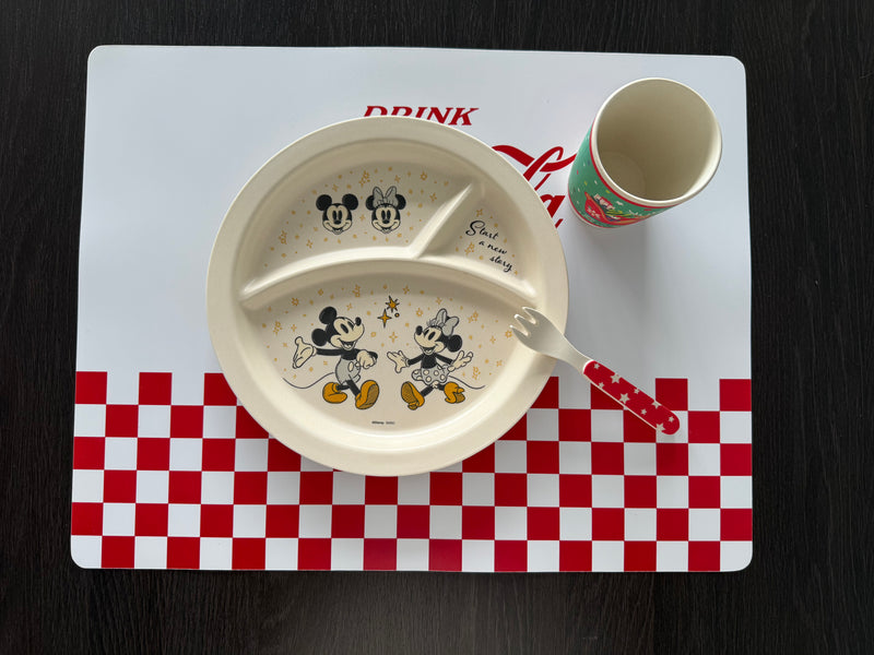 ポスター　額入れ　ランチョンマット　うちわ　ステッカー　中古　コカコーラ PPランチョンマット（コカ・コーラ、SSCF）45cmx35cm