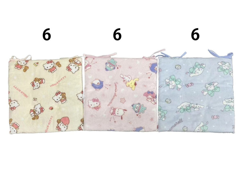 シートクッション（シナモロール・ハローキティ・サンリオキャラクターズ）